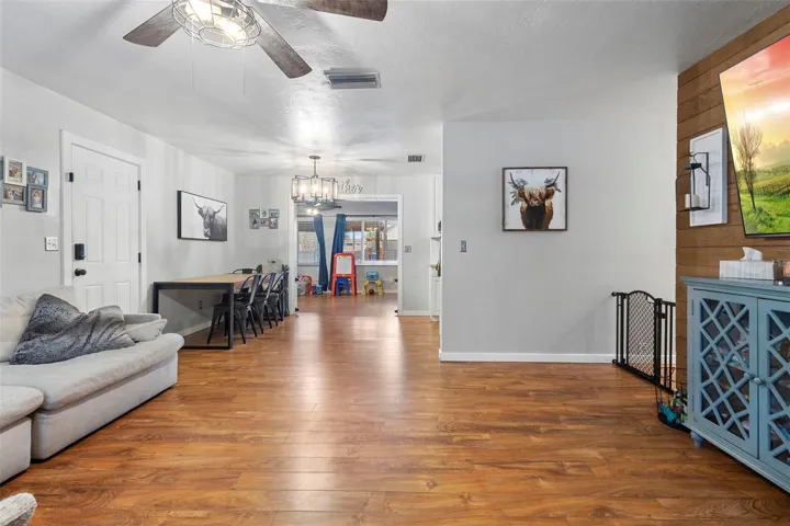 Living room to Dinning room