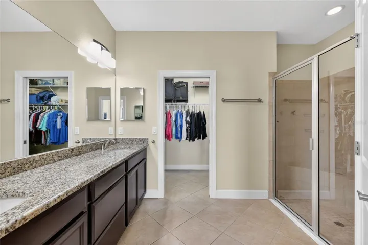 Good size shower & closet