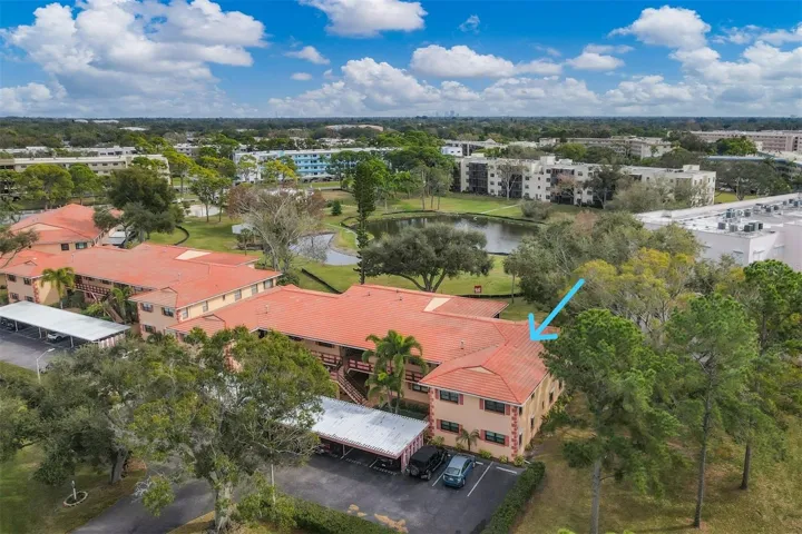 Welcome to the Cambridge building and this top floor end unit. Quiet, great views and very private!
