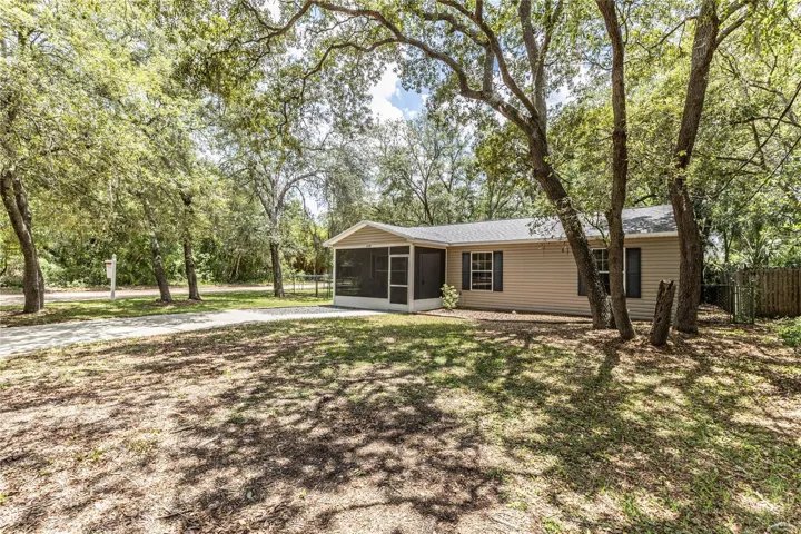 Front view of home