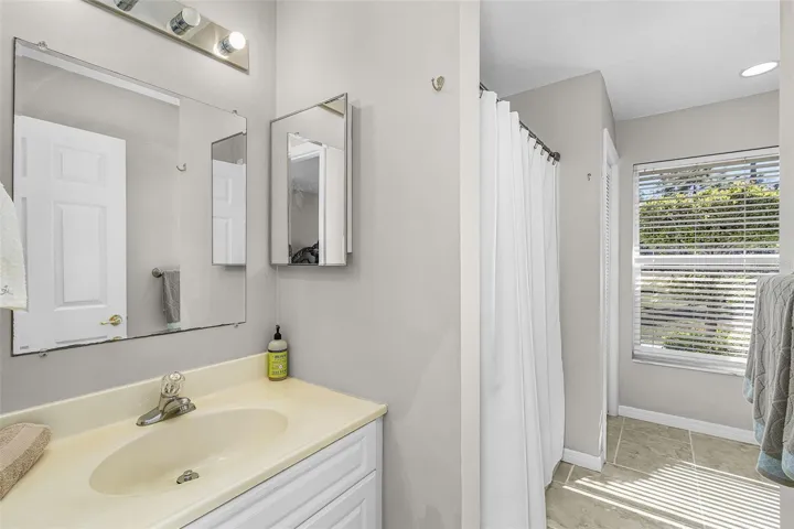 En-Suite Bathroom