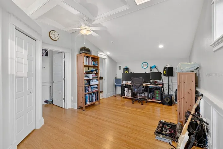 3rd Floor Bonus Room