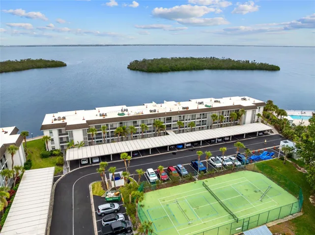 Tennis Courts