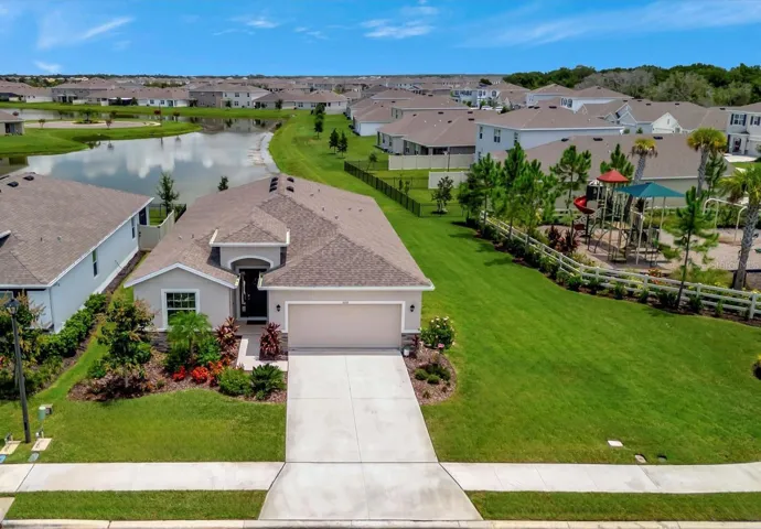 Premium lot + "like new" 4 BR 3 bath