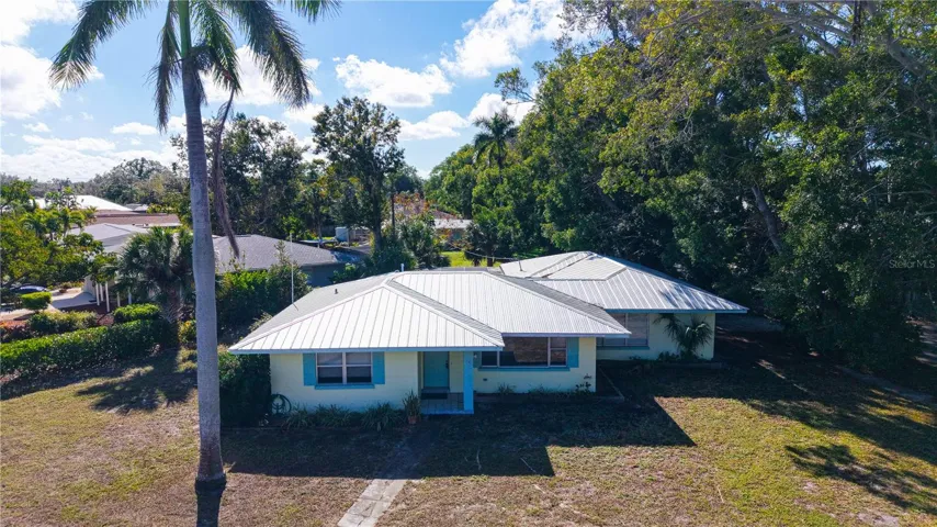 640 Park Dr