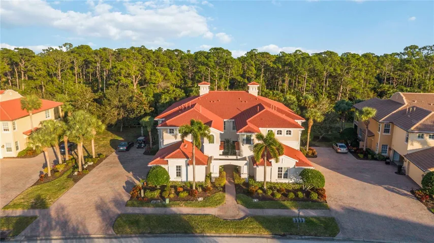 Exterior of 118 Bella Vista Terrace 7C