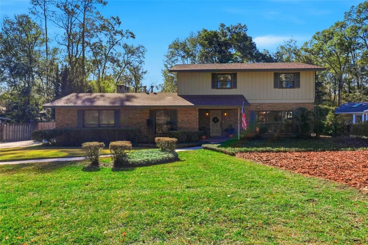 Welcome home to 3021 NW 10th Place