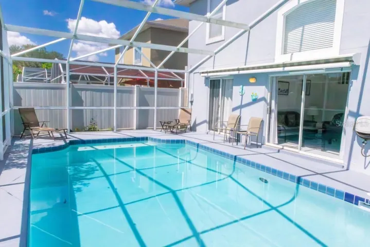Pool - view 3