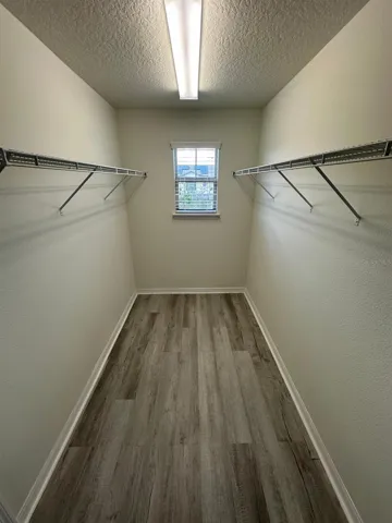 Walking closet