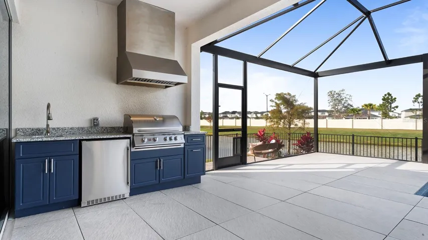 Summer Kitchen