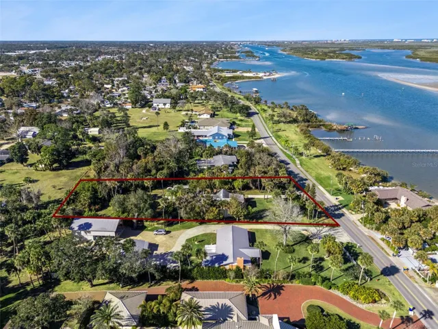 932 S Riverside Dr, Edgewater Fl, a beautiful place to live.