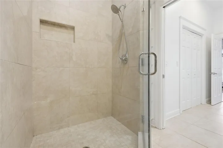 Primary shower