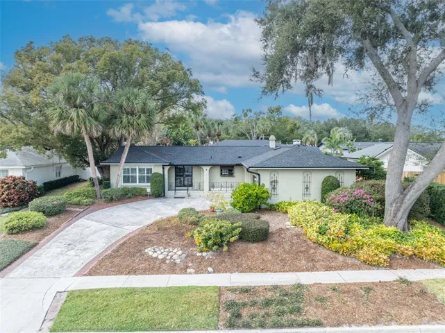 Welcome to 761 Goldwater Ct!