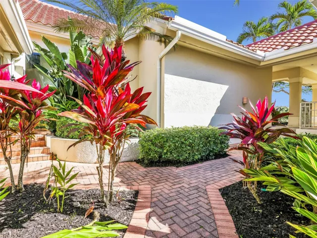 Private entry walkway to bedroom 2 and Casita/Guest house
