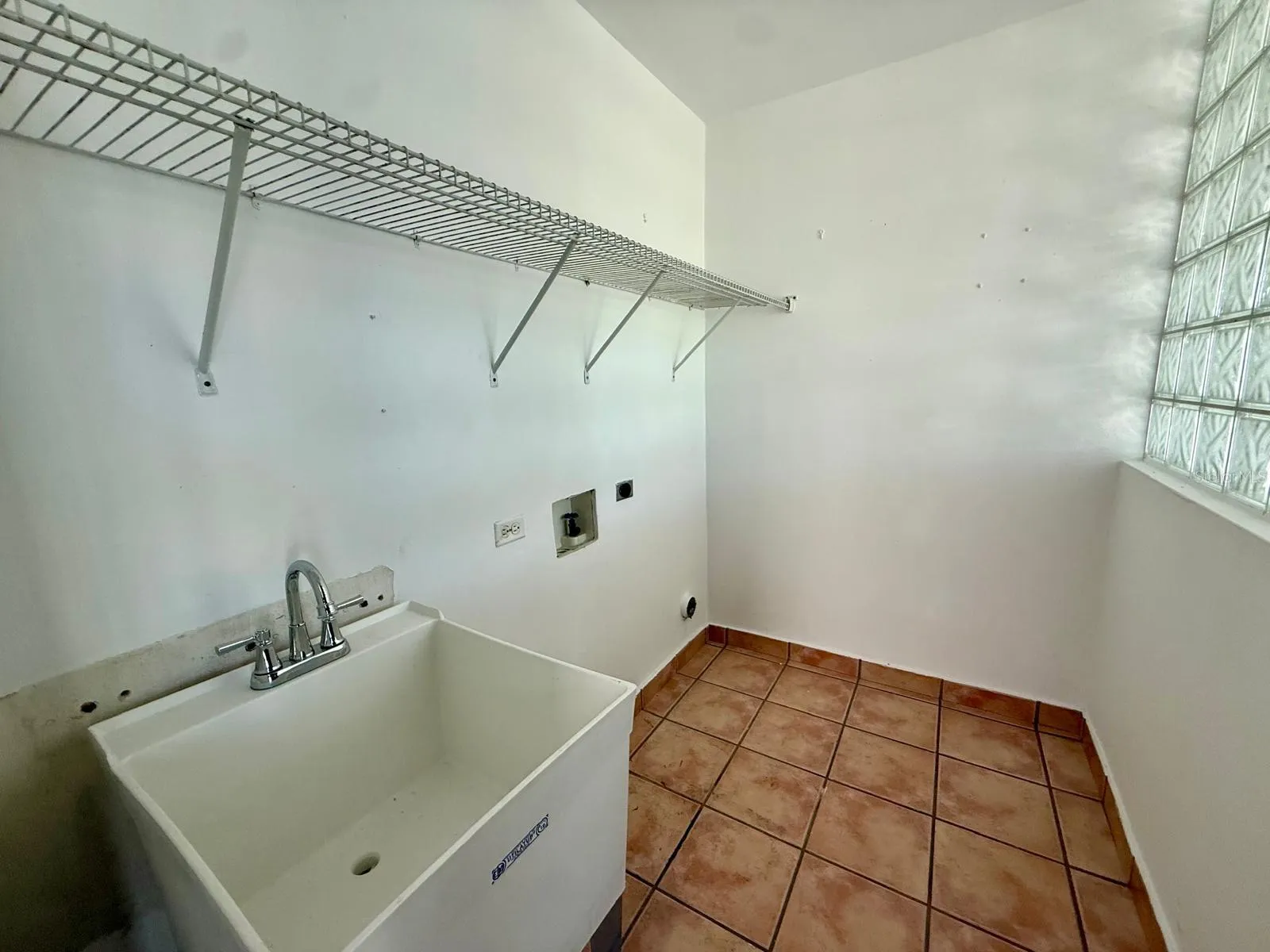 Laundry Room (second floor)