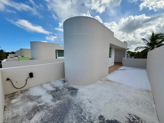 Rooftop (4th and last floor)