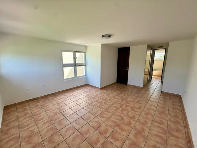3rd Bedroom (third floor)