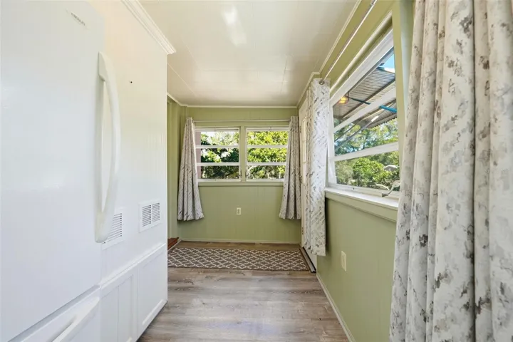 Utility Room/Back Porch