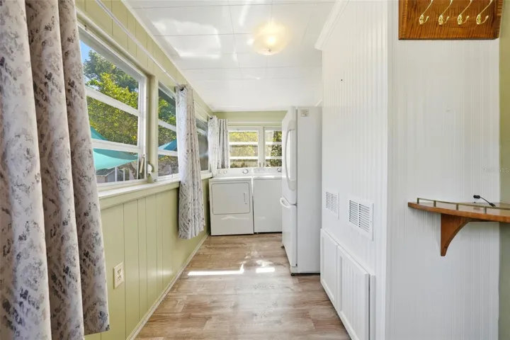 Utility Room/Back Porch
