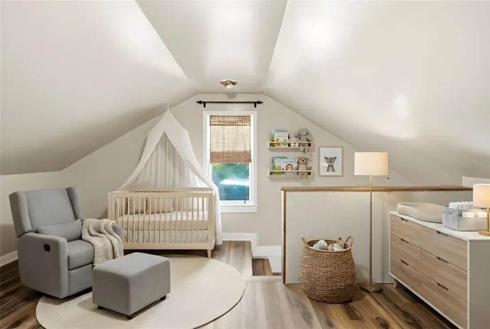 Flex room next to Primary Bedroom
