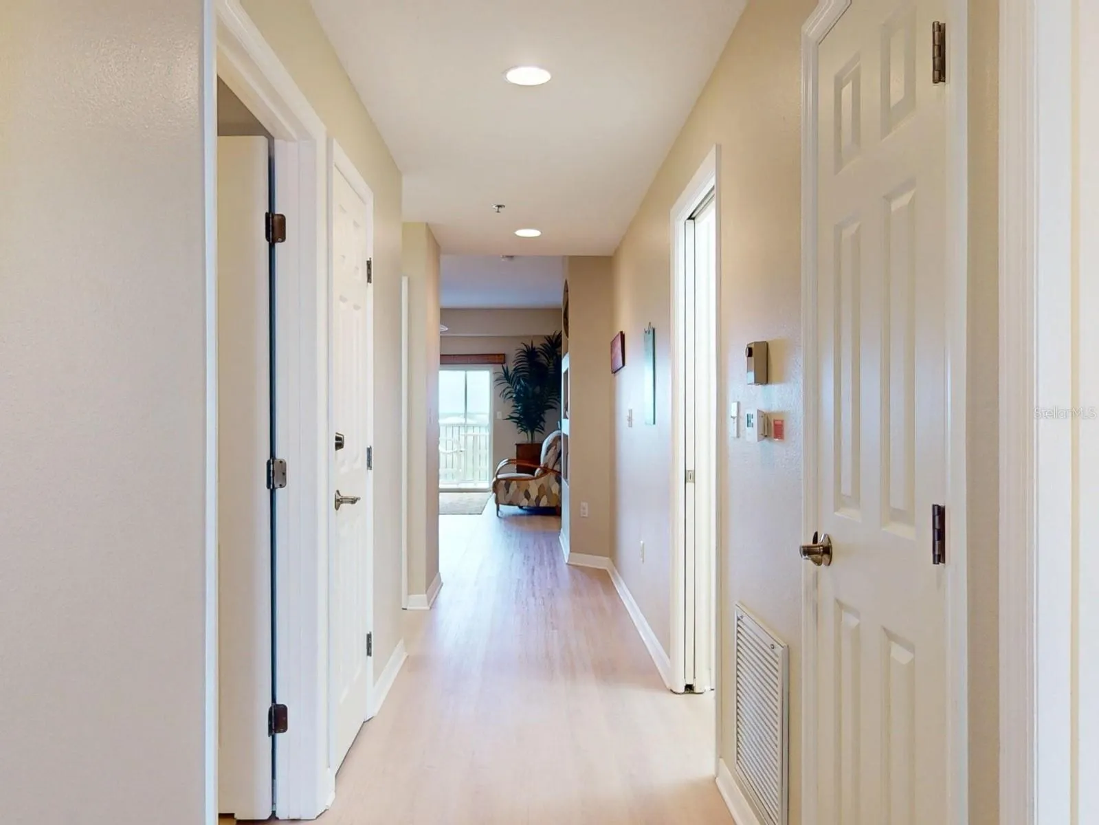 Hallway to Kitchen
