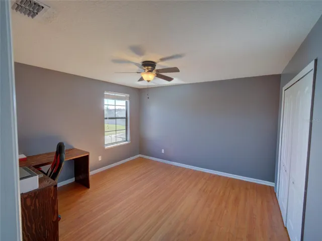 Upstairs Bedroom 4