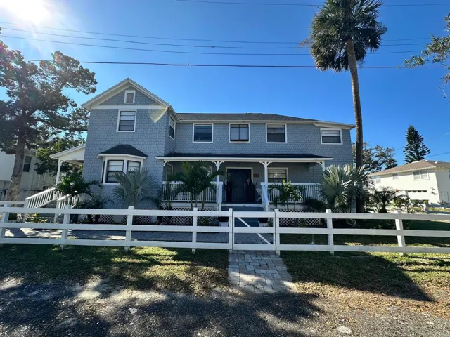First floor 3 bed 1 bathSecond floor 3 bed 1 bath