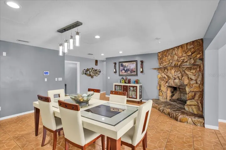 Living/Dining room