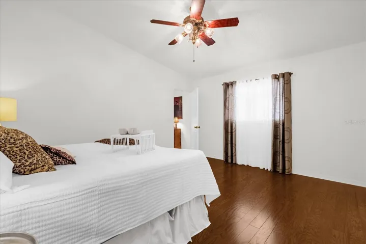 PRIME BEDROOM