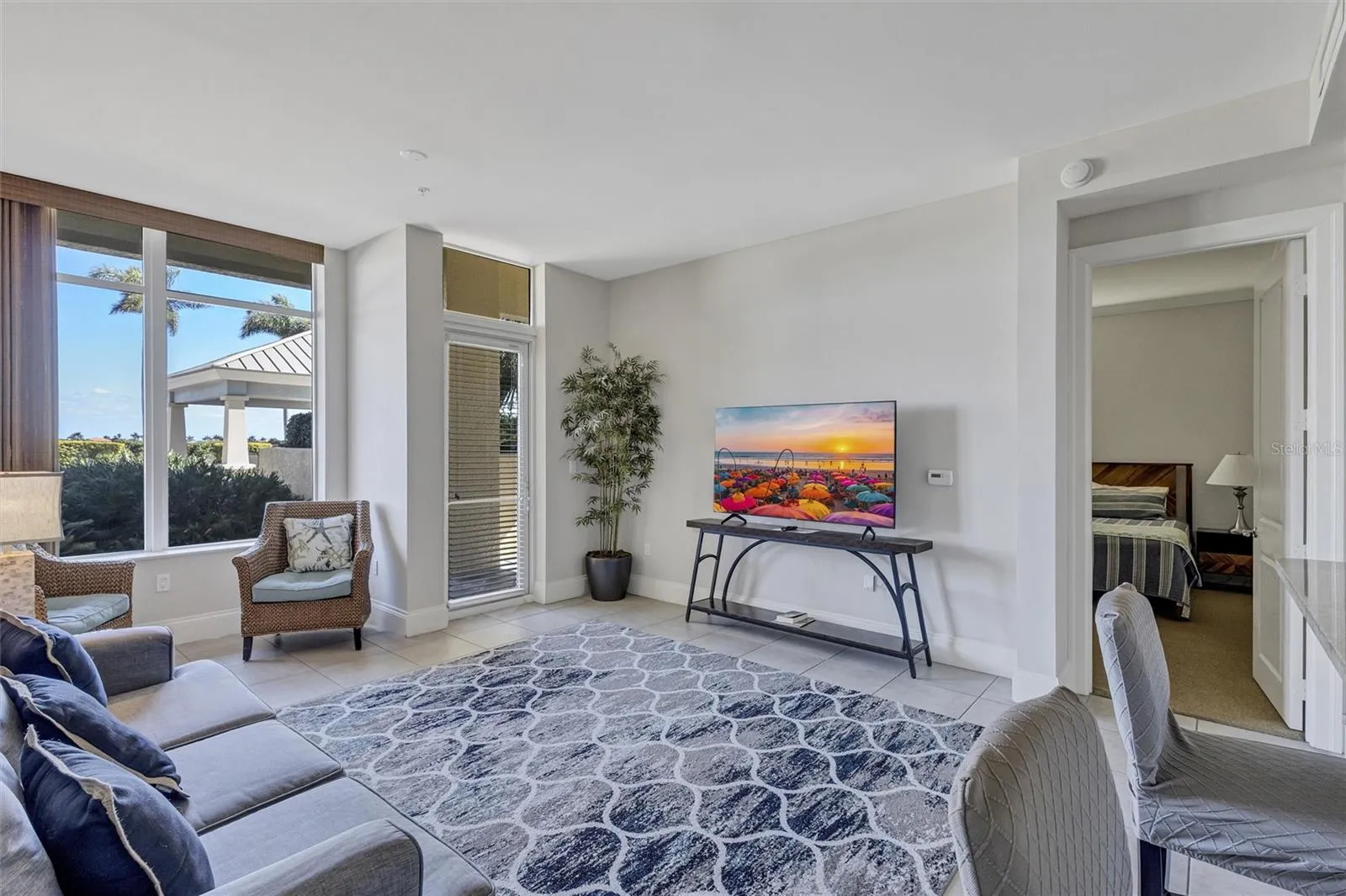 2 Large Community Guest Suites available