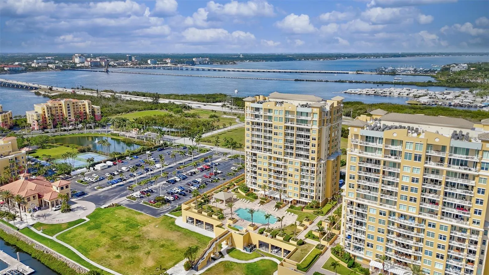 Stunning Views of the Surrounding Manatee River