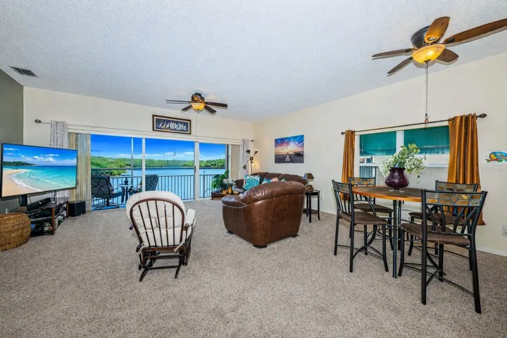 Vaulted ceilings and walls of glass bring the outdoors in.