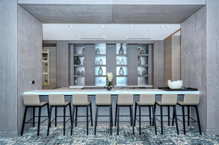 5th Floor Club Room