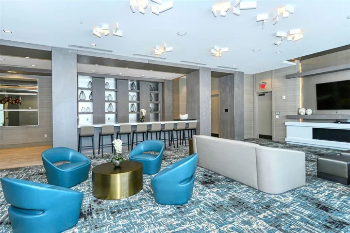 5th Floor Club Room