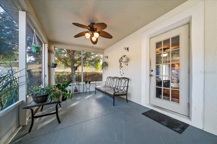 Screened Patio / living room door