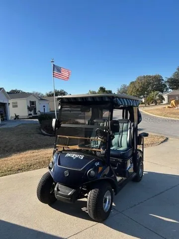2017 Yamaha Gas Cart4 Seater 1 of 5
