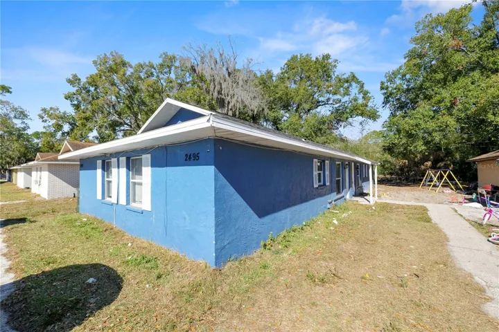 2493 -2495 front