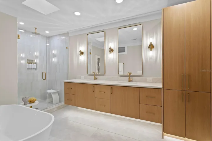Primary bath