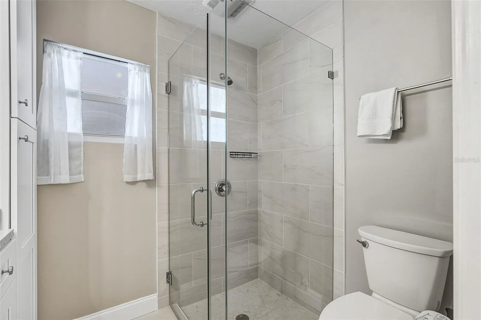 Primary Ensuite Bath