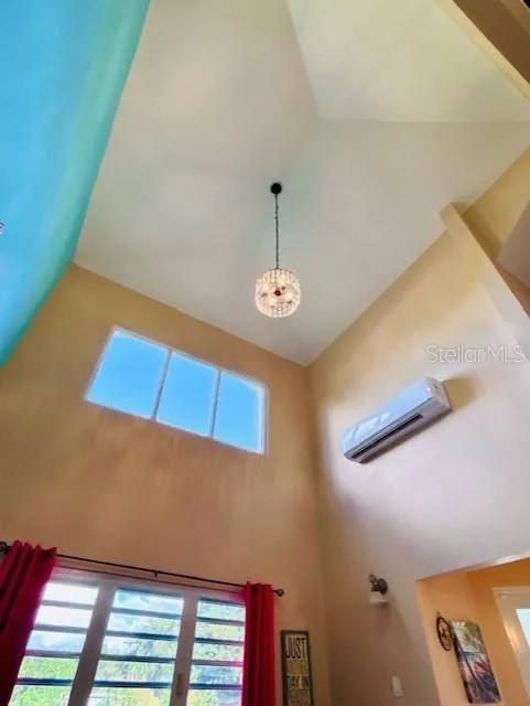 Techos Altos • High Ceilings