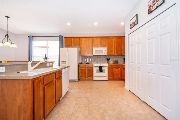 Kitchen 4