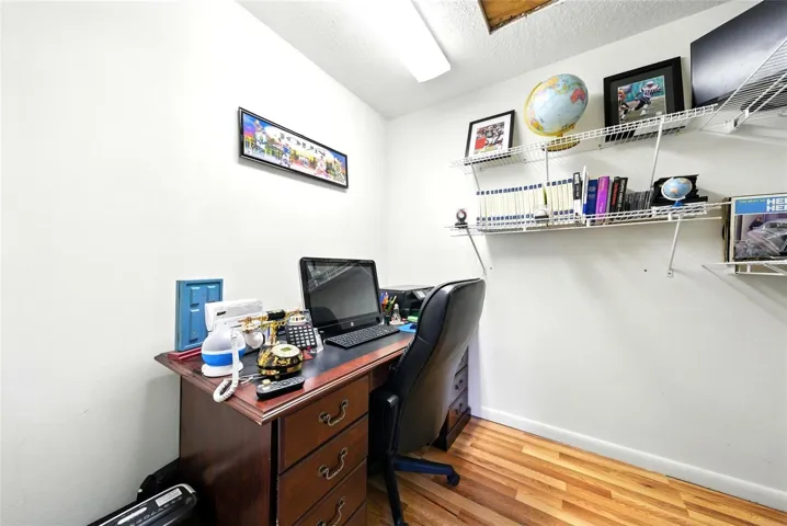 4th Bedroom Walk In Closet