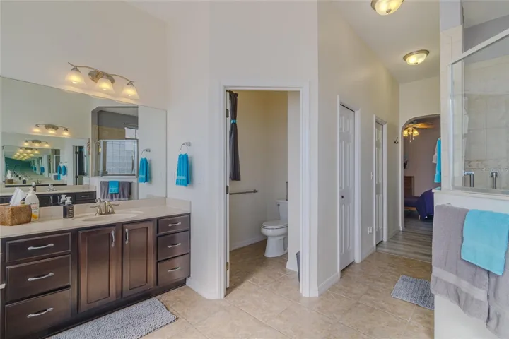 en suite bathroom