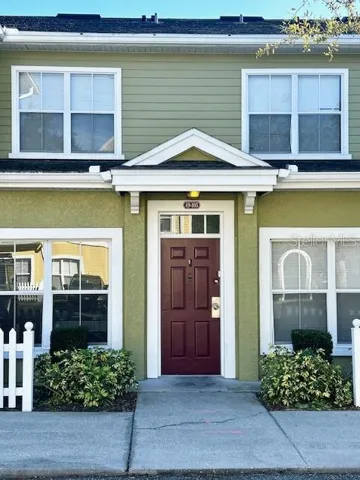 4004 Santa Maria D. #105 (3-2)