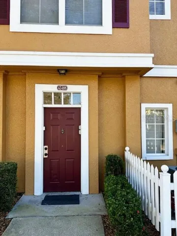 2280 San Vital #108 (4-3)