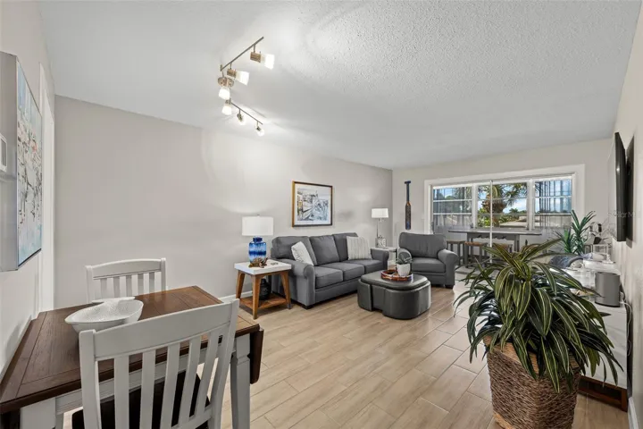 Living/Dining Room