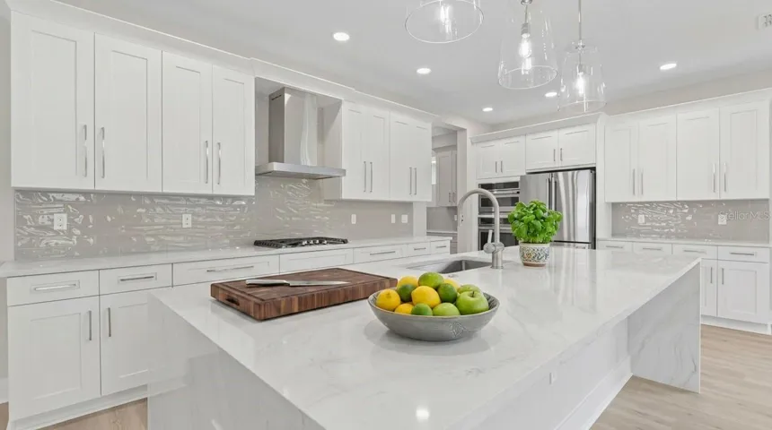 kitchen_staged