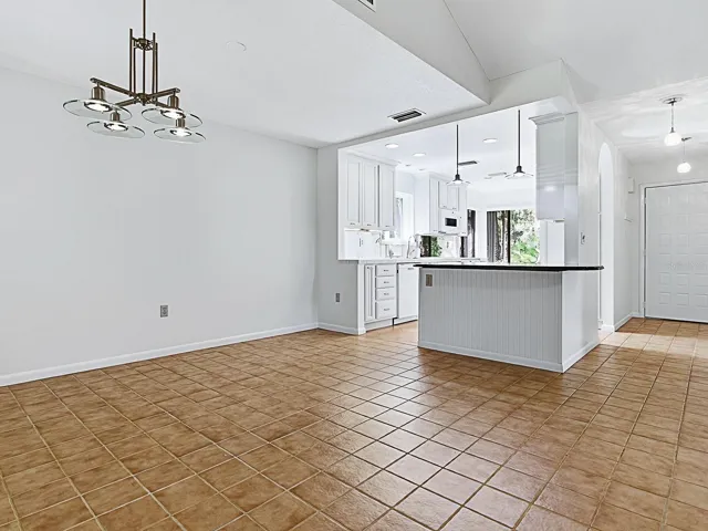 Dining area looking back at Kitchen
