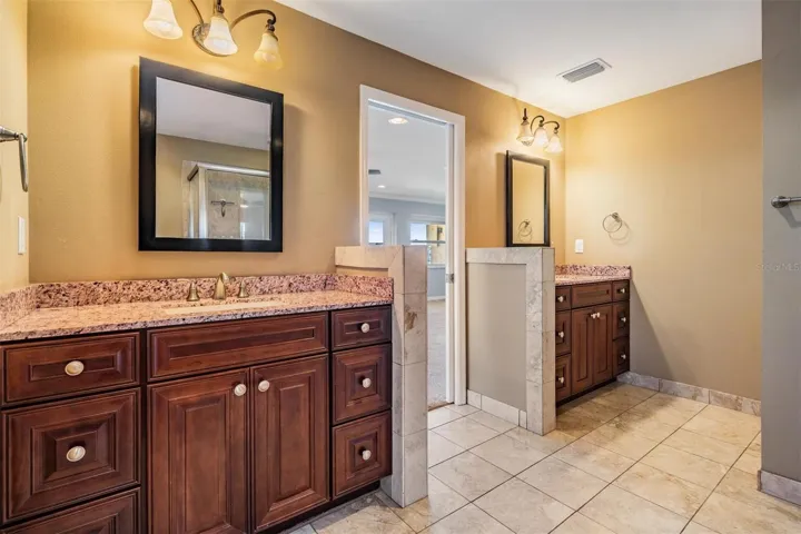 Ensuite bath