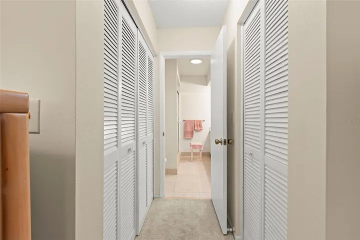 WALK IN CLOSET AND WALL CLOSET